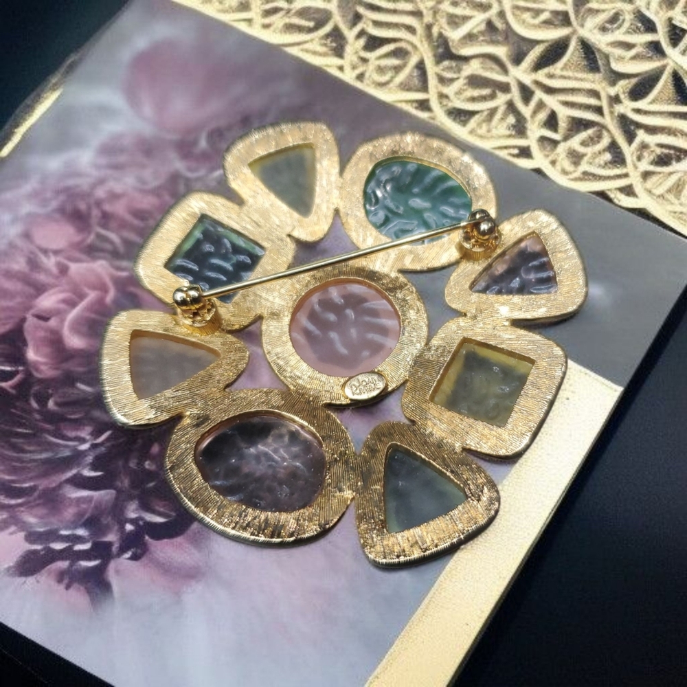 JOAN RIVERS Vintage Pastel Jelly Gripoix Maltese Cross Brooch - Picture 4 of 5